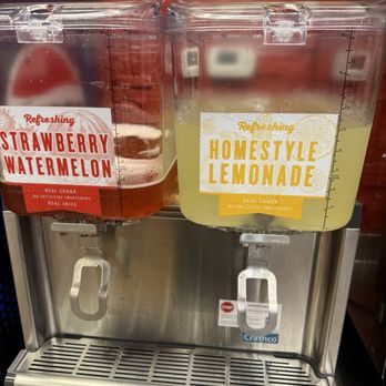 Blazing Hot Chicken - Yummy lemonade - Chicken Shop Near Me - Los Angeles, California