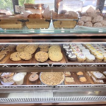 Comforts - Dessert case- drool hee - Breakfast & Brunch Near Me - San Anselmo, California