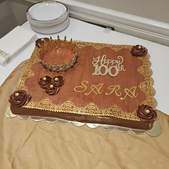 Crowned Cakes - The other extra - Custom Cakes Near Me Crowned Cakes - The other extra - Custom Cakes Near Me