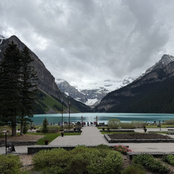 Lakeview Lounge - Canadian (New) Near Me - Lake Louise, Alberta