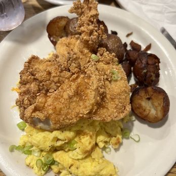 Phoebe's Diner - Fried chicken biscuit with gravy - Breakfast & Brunch Near Me - Austin, Texas Phoebe's Diner - Fried chicken biscuit with gravy - Breakfast & Brunch Near Me - Austin, Texas