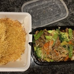 Beef pan fries noodle