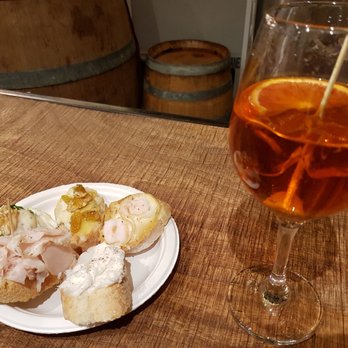 Arcicchetti Bakaro - Wine Bars Near Me - Venezia, VE