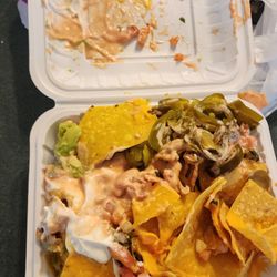 Trippy Tacos - Trippy nachos... Like they're tripping thinking this is passable in exchange for my hard-earned money.