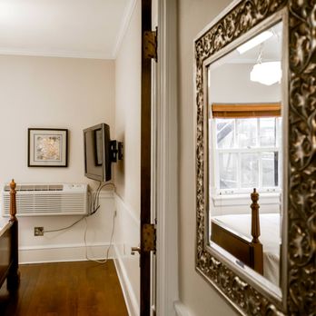 Hotel 340 - Queen Room - Hotels Near Me - Saint Paul, Minnesota Hotel 340 - Queen Room - Hotels Near Me - Saint Paul, Minnesota