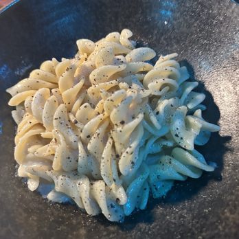 Poesia - Cacio e Pepe - Italian Near Me - San Francisco, California
