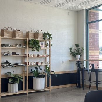 Heatwave Coffee - Interior at entrance. - Coffee & Tea Near Me - Albuquerque, New Mexico