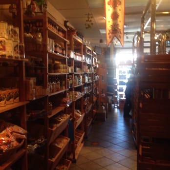 Sri Lankan Delight - Very Clean and charming layout - Grocery Near Me - Tarzana, California