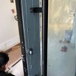 Mena Locksmith - Commercial locksmith