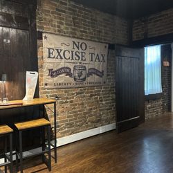 Mingo Creek Cellars - Upstairs room.