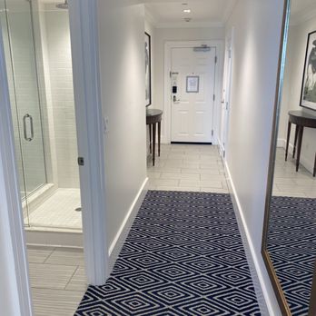 Isla Bella Beach Resort - Entryway to room - Resorts Near Me - Marathon, Florida Isla Bella Beach Resort - Entryway to room - Resorts Near Me - Marathon, Florida