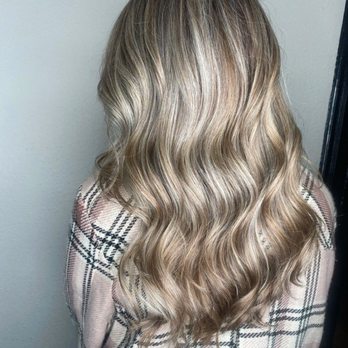 Renata Salons - Full highlight, trim and style - Hair Salons Near Me - Grapevine, Texas