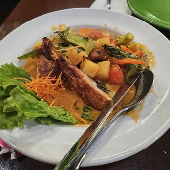 Noppakao Thai Restaurant - emperor duck curry - Thai Near Me - Kirkland, Washington Noppakao Thai Restaurant - emperor duck curry - Thai Near Me - Kirkland, Washington