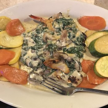 Guapo's Cocina & Bar - Pollo al a Guapa, (swapped out beans/rice for xtra veggies). Great low-carb entree! - Mexican Near Me - Gaithersburg, Maryland Guapo's Cocina & Bar - Pollo al a Guapa, (swapped out beans/rice for xtra veggies). Great low-carb entree! - Mexican Near Me - Gaithersburg, Maryland