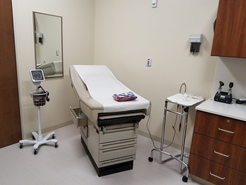 ADVOCATE DREYER SEQUOIA 27 Photos & 11 Reviews Family Practice