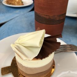 Oh La La - Pastel de tres chocolates.