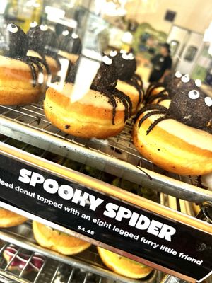 DONUT FRIEND HIGHLAND PARK by null