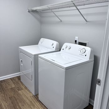 The Legends At Lake Murray - Laundry room - Apartments Near Me - Columbia, South Carolina The Legends At Lake Murray - Laundry room - Apartments Near Me - Columbia, South Carolina