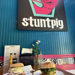 Stuntpig