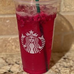 Venti Mango Dragonfruit Lemonade Venti Mango Dragonfruit Lemonade