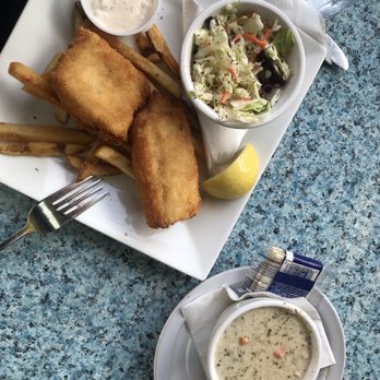 Doc's Marina Grill - American Near Me - Bainbridge Island, Washington
