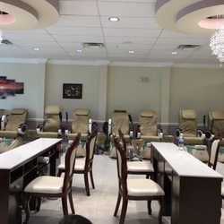 Noire The Nail Bar - Clean and spacious
