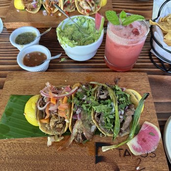 5 Tacos and Beers Berkeley - Guacamole, Chips and salsa Carne Asada Taco Costilla de res Carnitas - Tacos Near Me - Berkeley, California 5 Tacos and Beers Berkeley - Guacamole, Chips and salsa Carne Asada Taco Costilla de res Carnitas - Tacos Near Me - Berkeley, California