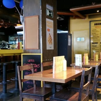 Maximilian - Local. Perfecto para venir con peques o comer algo rápido - Sandwiches Near Me - Barcelona, B Maximilian - Local. Perfecto para venir con peques o comer algo rápido - Sandwiches Near Me - Barcelona, B