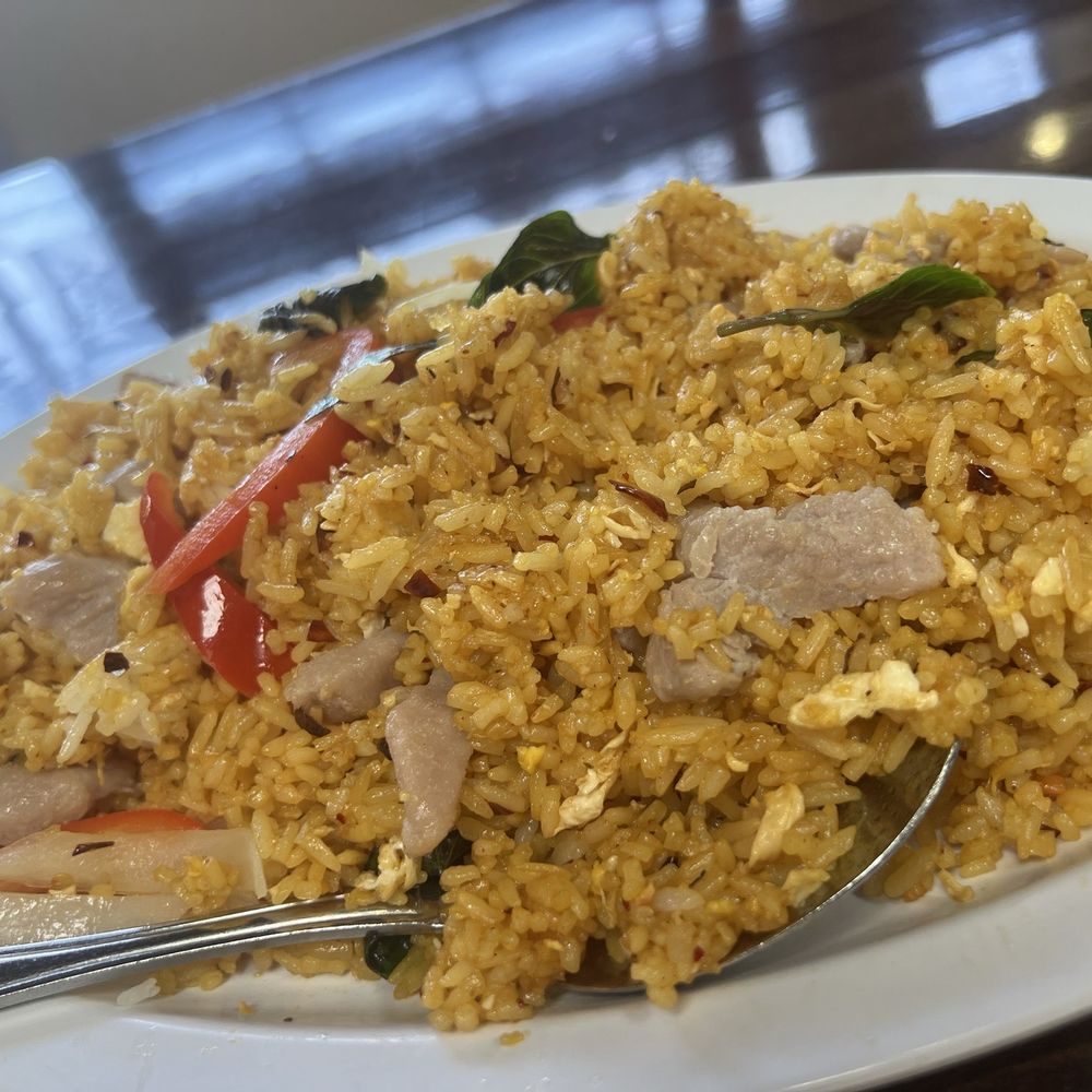 Thaitwist - Spicy Basil Fried Rice with Pork - Thai Near Me - Chino Hills, California Thaitwist - Spicy Basil Fried Rice with Pork - Thai Near Me - Chino Hills, California