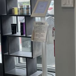 D. Anthony Hair Studio - Sign in here