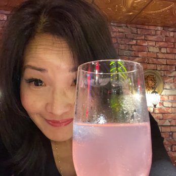 Alexander Pierce Restaurant - Yummy but strong drink.... Blueberry something.... - American Near Me - Akron, Ohio