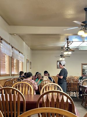 Carriage Crossing Restaurant and Bakery by null