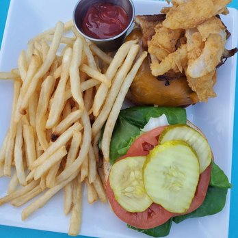 CShore Kitchen and Bar - Burger and fries - New American Near Me - Wellfleet, Massachusetts