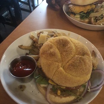 Vinted Wine Bar & Kitchen - Vinted burger with truffle fries - Wine Bars Near Me - West Hartford, Connecticut
