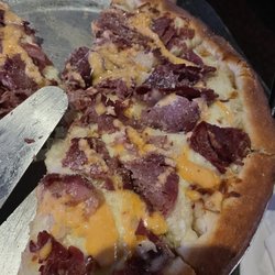 WiseGuys Bar and Grill - Reuben pizza