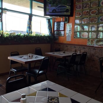 El Oasis Mariscos - Corner Seating - Mexican Near Me - La Puente, California El Oasis Mariscos - Corner Seating - Mexican Near Me - La Puente, California