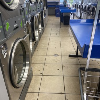 Angel's Coin Laundry - Laundromat Near Me - Davie, Florida