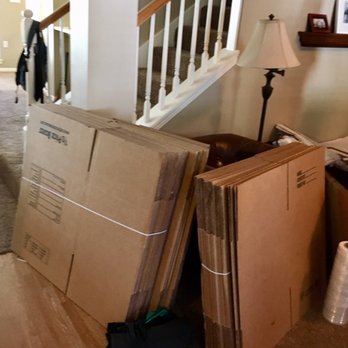 Moving Interiors - Only the best packing materials made from the best paper with high crush ratio, this crush ratio # is printed on each box. - Movers Near Me - Pearland, Texas