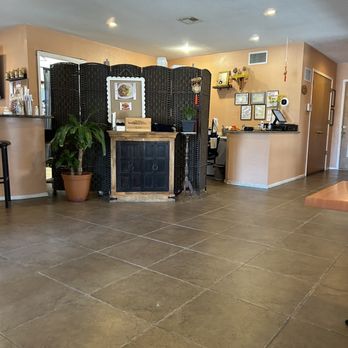 Jan Thai Kitchen - Interior - Thai Near Me - Bedford, Texas Jan Thai Kitchen - Interior - Thai Near Me - Bedford, Texas