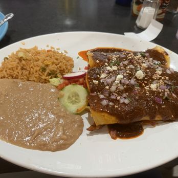 Tres Amigos - Mole chicken enchiladas - Tacos Near Me - Flagstaff, Arizona Tres Amigos - Mole chicken enchiladas - Tacos Near Me - Flagstaff, Arizona