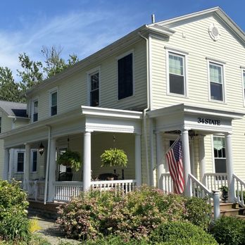 34 State Historic Luxury Suites - The exterior of the house - Hotels Near Me - Skaneateles, New York 34 State Historic Luxury Suites - The exterior of the house - Hotels Near Me - Skaneateles, New York