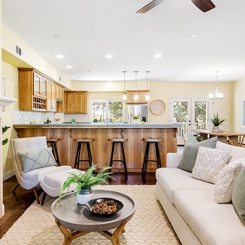 Fresh Paint Co. - Finished living room painting - Painters Near Me - San Luis Obispo, California Fresh Paint Co. - Finished living room painting - Painters Near Me - San Luis Obispo, California
