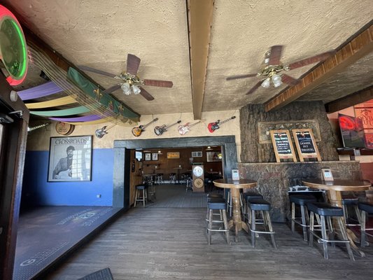 Lincoln's Roadhouse by null