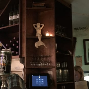 Hamilton's - Bars Near Me - Brooklyn, New York