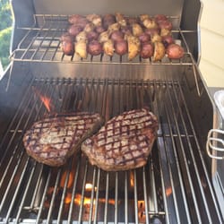 Frank's Market - Gettin those Delmonicos perfectly mr