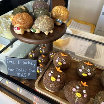 Chilla Coffee - Cream puffs - Coffee & Tea Near Me - Garden Grove, California