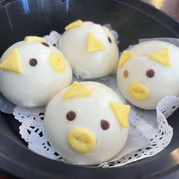 Ju Feng Yuan Dumpling Cafe - Steamed custard piggy's. - Chinese Near Me - Poway, California