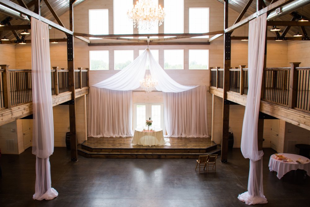 THE SILVER SPOON BARN Updated June 2024 16 Photos 4975 E Zora St