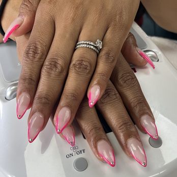J & N Nail Lounge - Nail Technicians Near Me - Covina, California J & N Nail Lounge - Nail Technicians Near Me - Covina, California