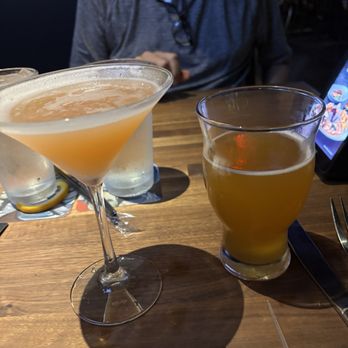 Yard House - Yardsicle martini and blue moon beer. - Bars Near Me - Sunrise, Florida Yard House - Yardsicle martini and blue moon beer. - Bars Near Me - Sunrise, Florida